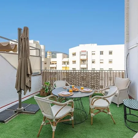 Apartment Modern 1 Bedroom Apartment, Steps From The Sea & Downtown